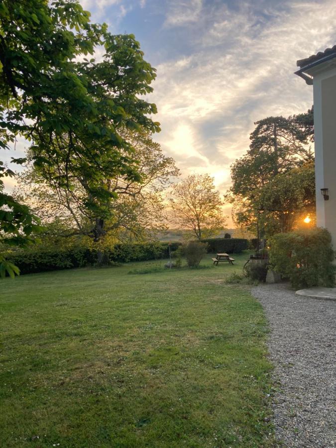 Le Gavachon Bed and Breakfast Leboulin Eksteriør billede